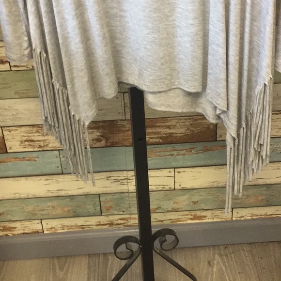 Top - Picture 3 of 3